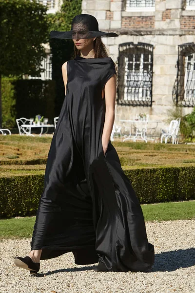 Look 7
